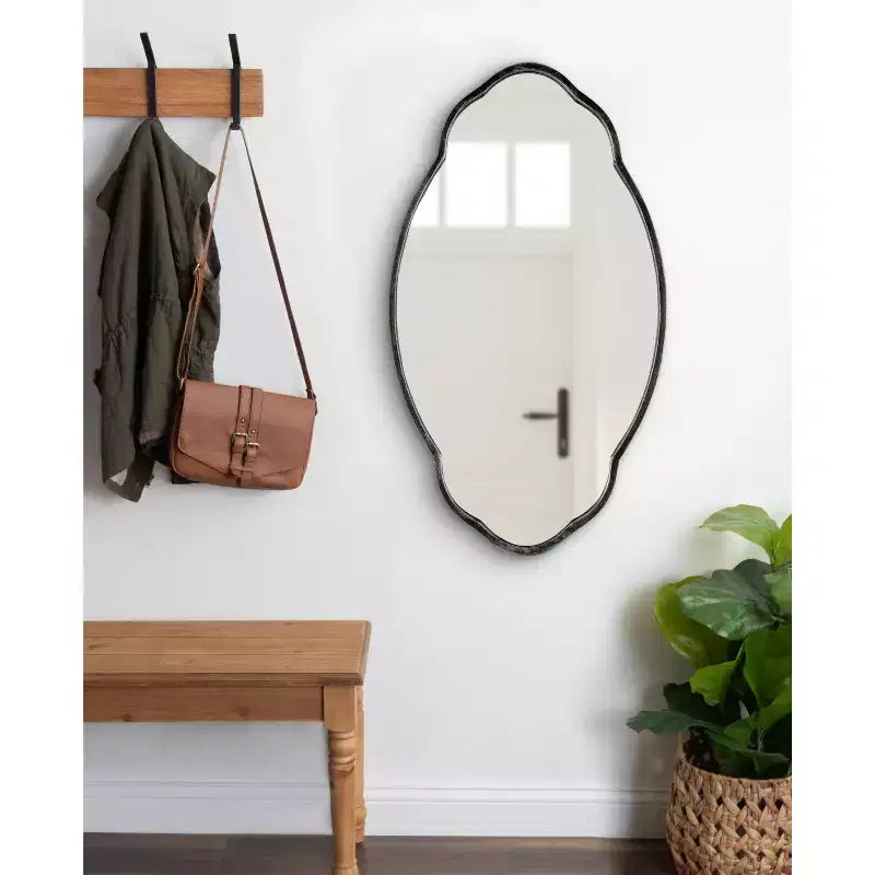 Miroir mural décoratif ovale festonné Magritte 18 x 30 - Kate & Laurel All Things Decor