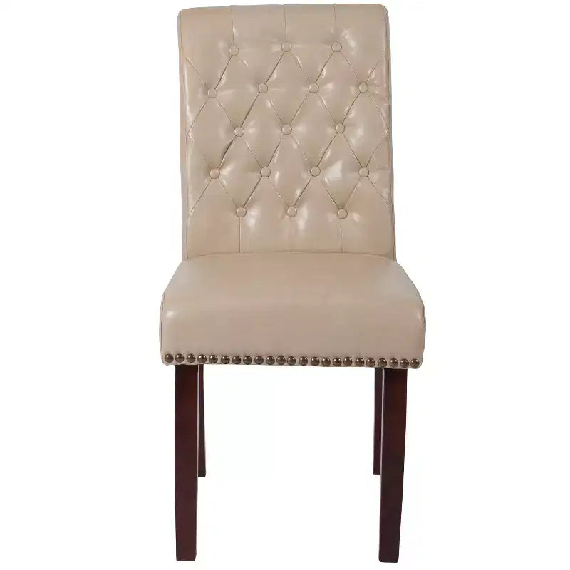 Chaise Parsons rembourrée Merrick Lane avec garniture cloutée