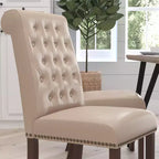 Chaise Parsons rembourrée Merrick Lane avec garniture cloutée