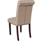 Chaise Parsons rembourrée Merrick Lane avec garniture cloutée