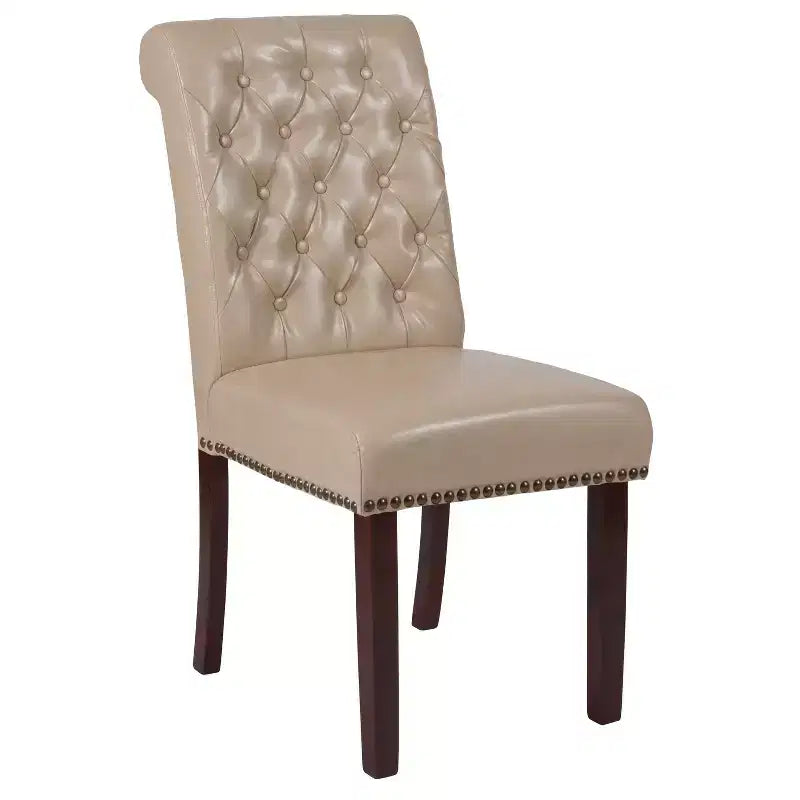 Chaise Parsons rembourrée Merrick Lane avec garniture cloutée
