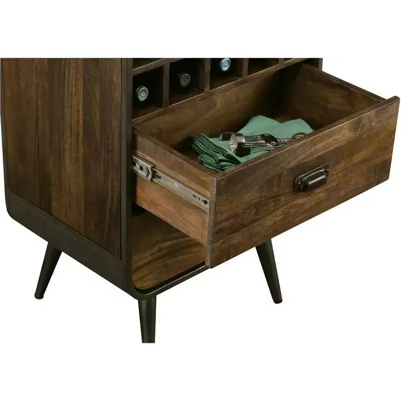 Howard Miller 695264 Meuble bar et cave à vin Howard Miller Aged Century 695264