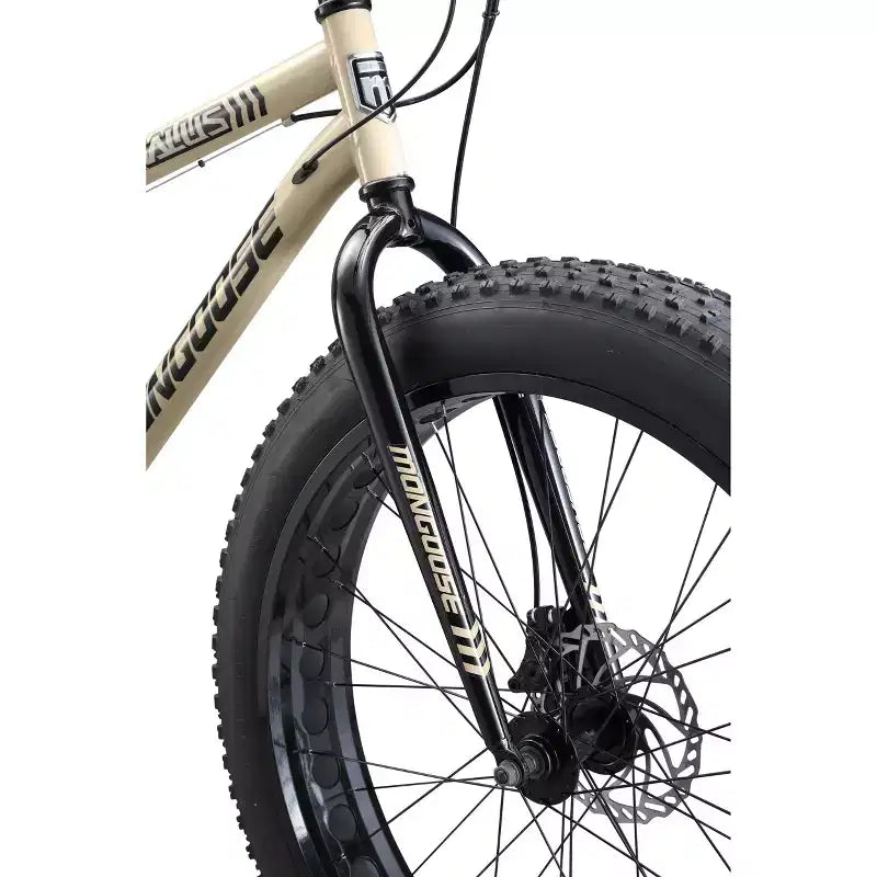 Vélo de montagne Mongoose Adult Malus 26 à pneus larges