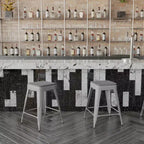 Flash Furniture Cierra, ensemble de 4 tabourets de bar en métal sans dossier de 61 cm de hauteur, de qualité commerciale, pour l'intérieur, avec sièges en résine polyvalente tout temps