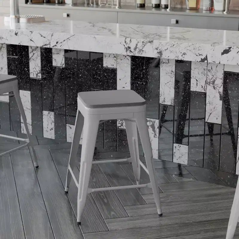 Flash Furniture Cierra, ensemble de 4 tabourets de bar en métal sans dossier de 61 cm de hauteur, de qualité commerciale, pour l'intérieur, avec sièges en résine polyvalente tout temps