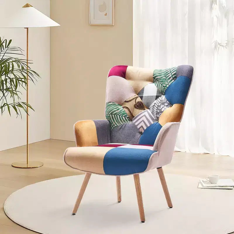 Fauteuil d'appoint FERPIT de style cabriolet avec pieds en hévéa et patins de nivellement