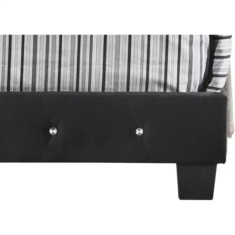 Lit King rembourré en velours capitonné Passion Furniture Suffolk