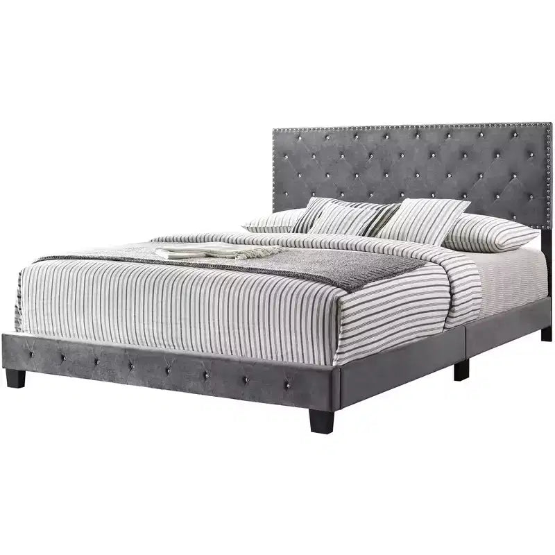 Lit King rembourré en velours capitonné Passion Furniture Suffolk