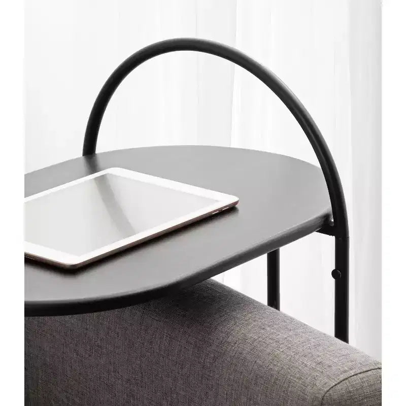 Table d'appoint en C en bois Kate et Laurel Caplan Capsule, 20x13,75x32,75, Noir