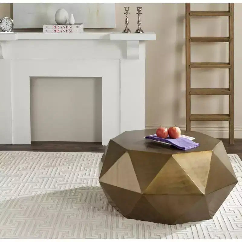 Table basse facettée Astrid - Safavieh