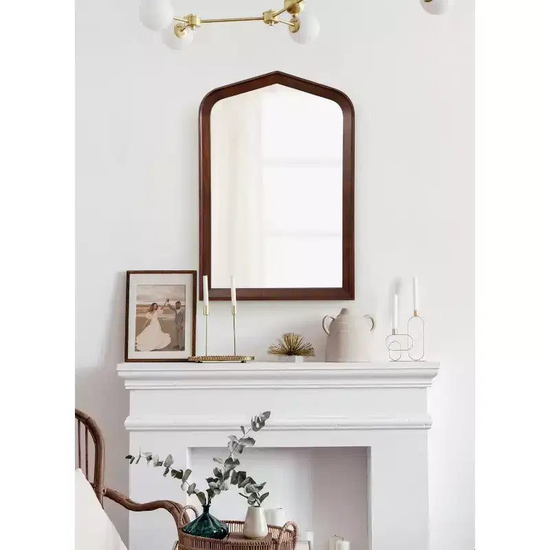 Miroir mural Kate and Laurel Tudor Arch, 24x36, Noyer marron