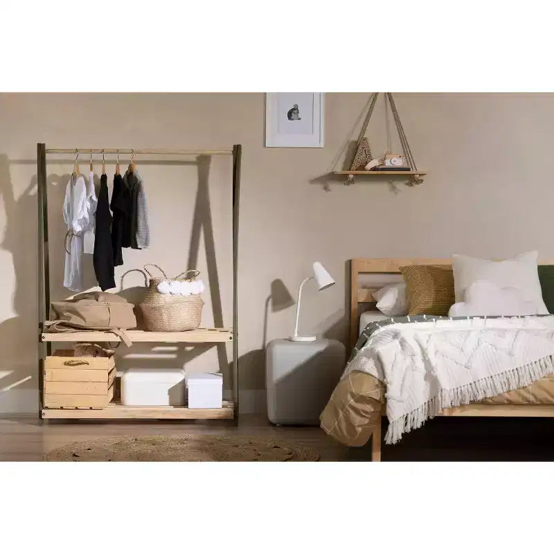 Portant à vêtements avec étagères de rangement Sweedi pour enfants - South Shore