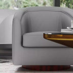 Fauteuil d'appoint style club Emma and Oliver avec base pivotante à 360 degrés et accoudoirs inclinés