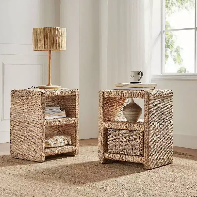 Table d'appoint Heinrich 24 en corde d'herbe style côtier avec deux étagères ouvertes, lot de 2 | ART OF LIVING DESIGNS-NATUREL