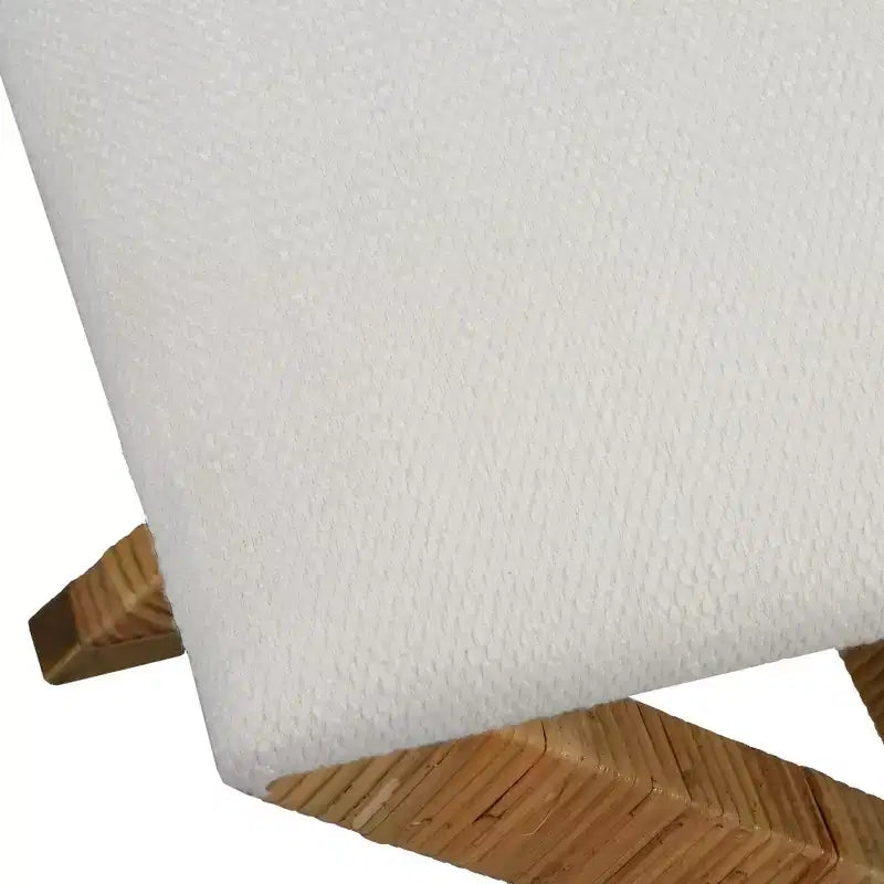 Banc en tissu texturé blanc St. Tropez 19 po Uttermost