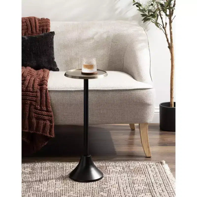 Table d'appoint en métal Sanzo de Kate et Laurel