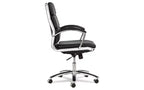Chaise Alera Alera Neratoli à dossier mi-hauteur et profil mince, similicuir, supporte jusqu'à 125 kg, assise/dossier noir, piètement chromé