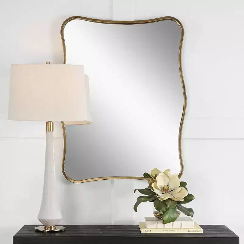 Miroir mural Uttermost Pavia doré antique 28 x 36 cm avec cadre incurvé