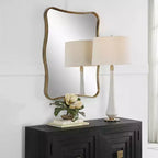 Miroir mural Uttermost Pavia doré antique 28 x 36 cm avec cadre incurvé
