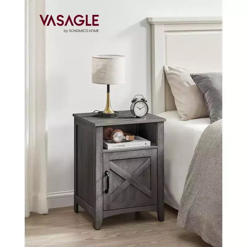 VASAGLE Table de chevet de style ferme avec porte coulissante, Table de chevet avec rangement, Table d'appoint, Table de nuit avec compartiment ouvert