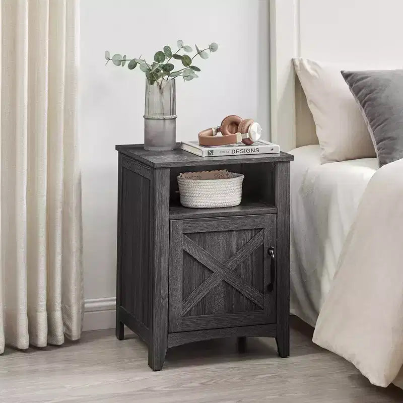VASAGLE Table de chevet de style ferme avec porte coulissante, Table de chevet avec rangement, Table d'appoint, Table de nuit avec compartiment ouvert