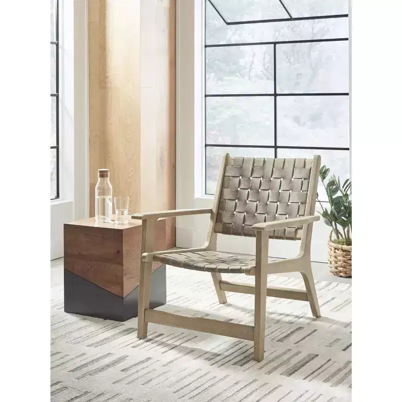 Signature Design by Ashley Jameset Fauteuil d'appoint en cuir tressé, Taupe