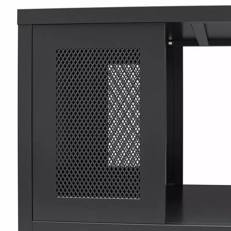 Table basse en métal Shadwick RealRooms avec accents en maille métallique perforée