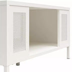 Table basse en métal Shadwick RealRooms avec accents en maille métallique perforée