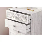 Commode Paxberry décontractée de Signature Design by Ashley, finition blanchie à la chaux