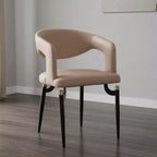Chaise de salle à manger moderne LeisureMod Entice – Siège en cuir rembourré avec dossier ouvert incurvé et pieds en métal, cuisine moderne, salle à manger, maison, sièges de café