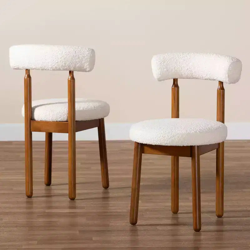 Lot de 2 chaises de salle à manger Edric Baxton Studio en tissu bouclette et bois