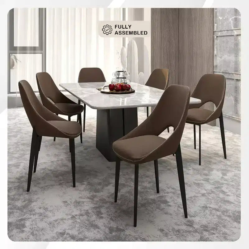 LeisureMod Amalfi Chaise de salle à manger moderne, assise en tissu rembourré avec pieds en métal, chaise d'appoint confortable pour cuisine, salle à manger ou bureau