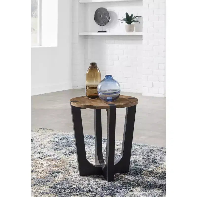 Table d'appoint Hanneforth Signature Design by Ashley, marron et noir