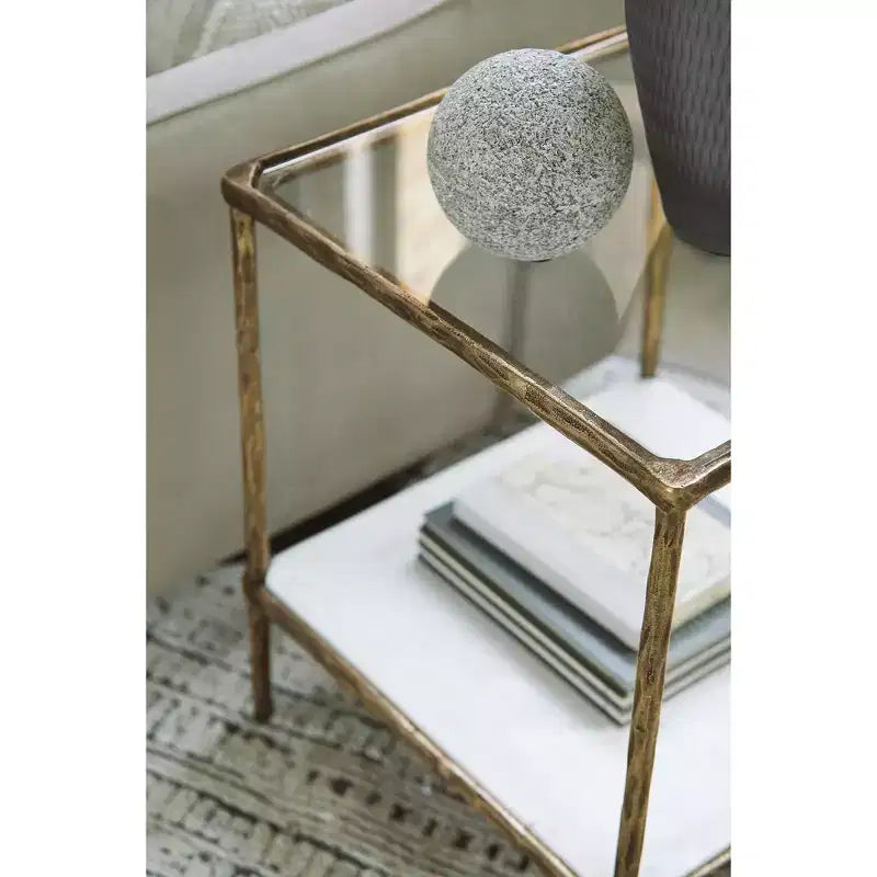 Table d'appoint Signature Design by Ashley Ryandale, finition laiton antique