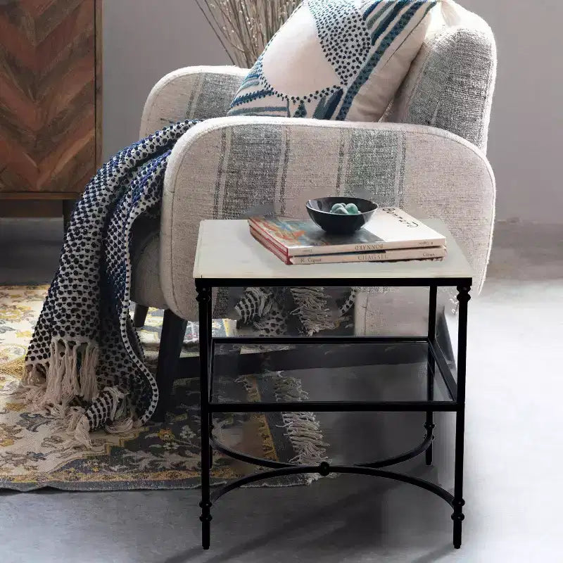 Table d'appoint Libertine de Storied Home