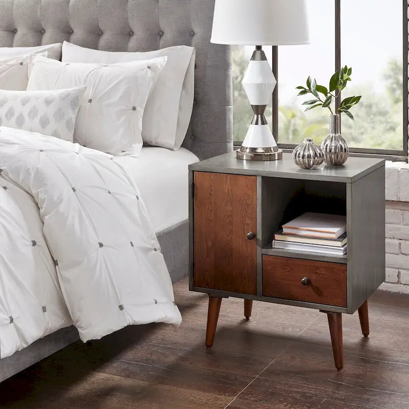 Table de chevet de rangement grise Haapsalu Carson Carrington