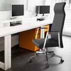 Chaise de bureau ergonomique LeisureMod Adorit à dossier haut en cuir - Pivotante et inclinable - Chaise de bureau exécutive réglable