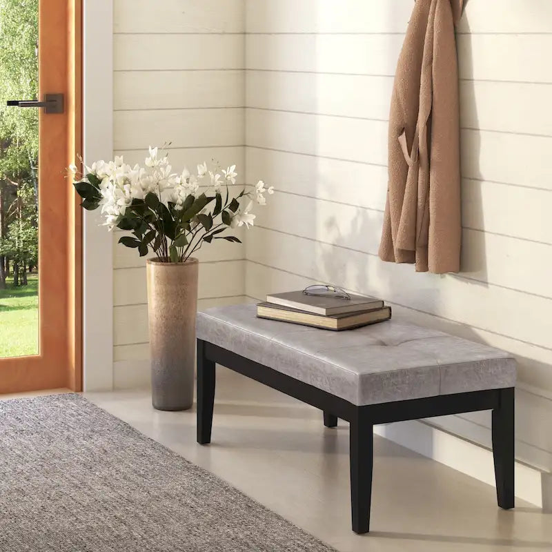 Banc ottoman rectangulaire contemporain WYNDENHALL Abbey de 43 po de large