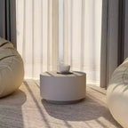 LeisureMod Terra Table Basse Ronde 36 en Fibre de Verre - Table d'Appoint Résistante aux Intempéries pour Intérieur et Extérieur, Design Minimaliste pour Salon, Bureau ou Patio