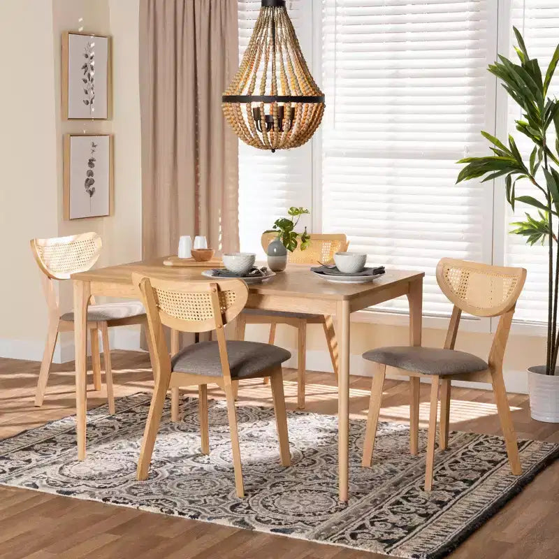 Ensemble de salle à manger 5 pièces en bois de style moderne du milieu du siècle Baxton Studio Dannell