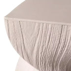 Table d'appoint carrée LeisureMod Onyx Series Table d'appoint moderne en fibre de pierre, table d'appoint entièrement assemblée pour salon, chambre, bureau, décoration d'entrée