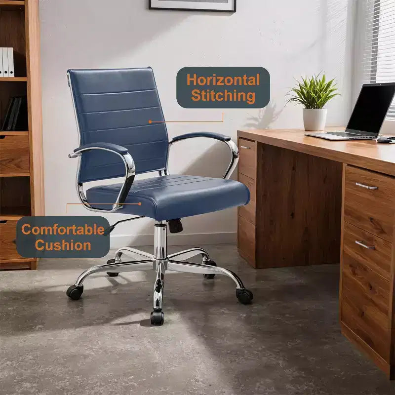 Chaise de bureau LeisureMod Benmar en cuir côtelé - Chaise de bureau exécutive pivotante et inclinable de style Mid-Century Modern - Piètement chromé