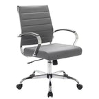 Chaise de bureau LeisureMod Benmar en cuir côtelé - Chaise de bureau exécutive pivotante et inclinable de style Mid-Century Modern - Piètement chromé