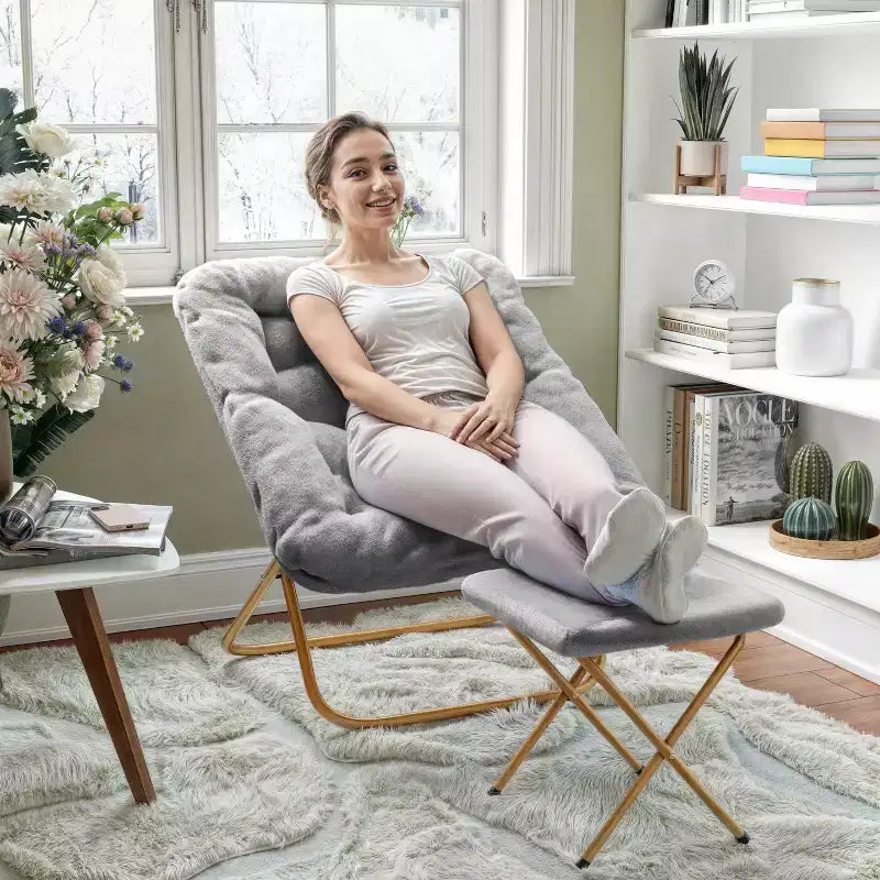 Fauteuil lune pliable et ottoman surdimensionnés Emma et Oliver pour dortoir, chambre à coucher