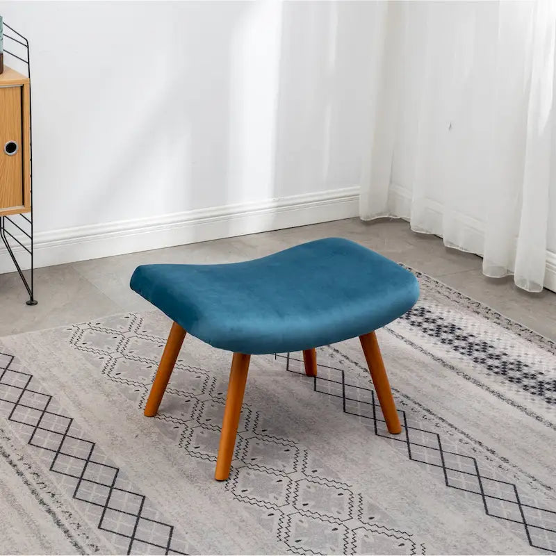 Fauteuil d'appoint capitonné en velours doux avec pouf Carson Carrington Aasen