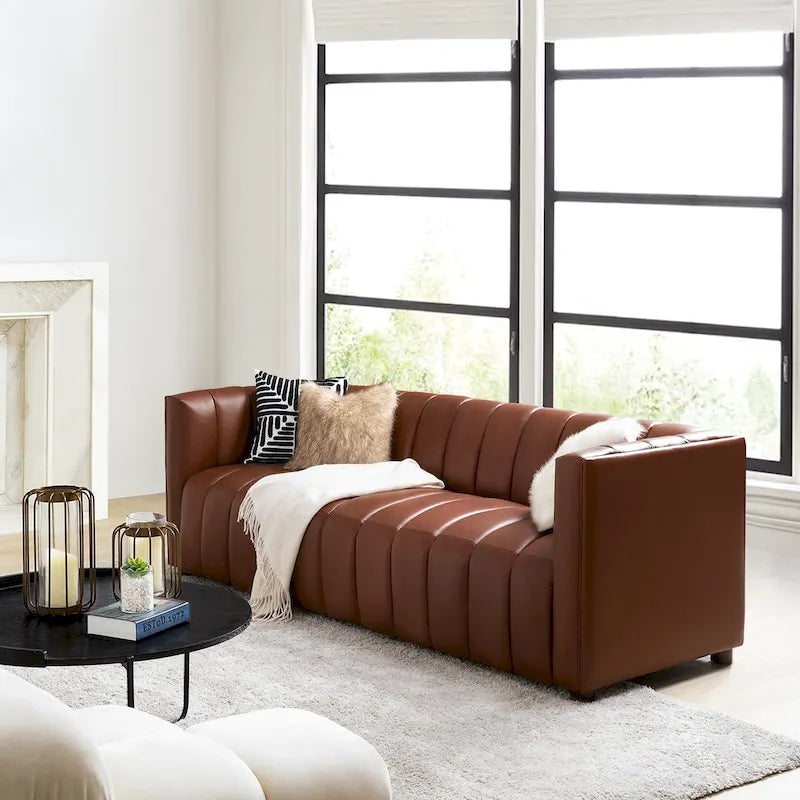 Canapé incurvé en cuir véritable Olinto Modern Camel de 83 pouces avec dossier capitonné par HULALA HOME