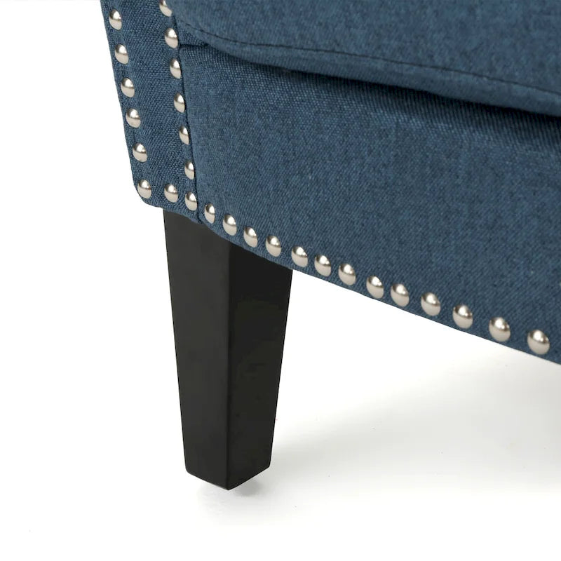 Fauteuil de club contemporain à accoudoirs roulés Brice avec garniture de clous décoratifs par Christopher Knight Home