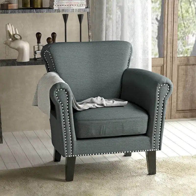 Fauteuil de club contemporain à accoudoirs roulés Brice avec garniture de clous décoratifs par Christopher Knight Home