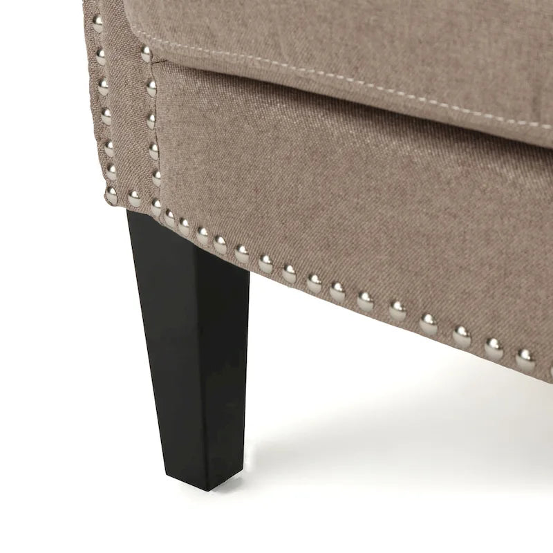 Fauteuil de club contemporain à accoudoirs roulés Brice avec garniture de clous décoratifs par Christopher Knight Home