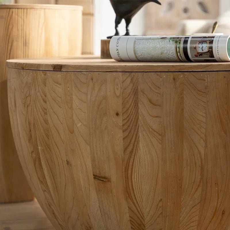 Table basse en bois en forme de tonneau style vintage